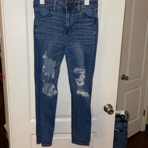American eagle women’s skinny jeans!